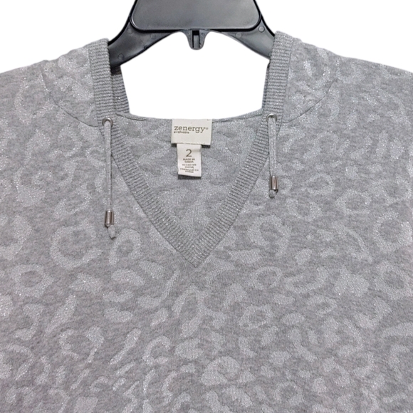 Chico's Silver Gray Leopard Print Pullover Hoodie Top Women's Size 2 - Large - Picture 3 of 9